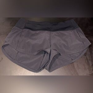 Lululemon: Speed Up Low-rise Lined Short
